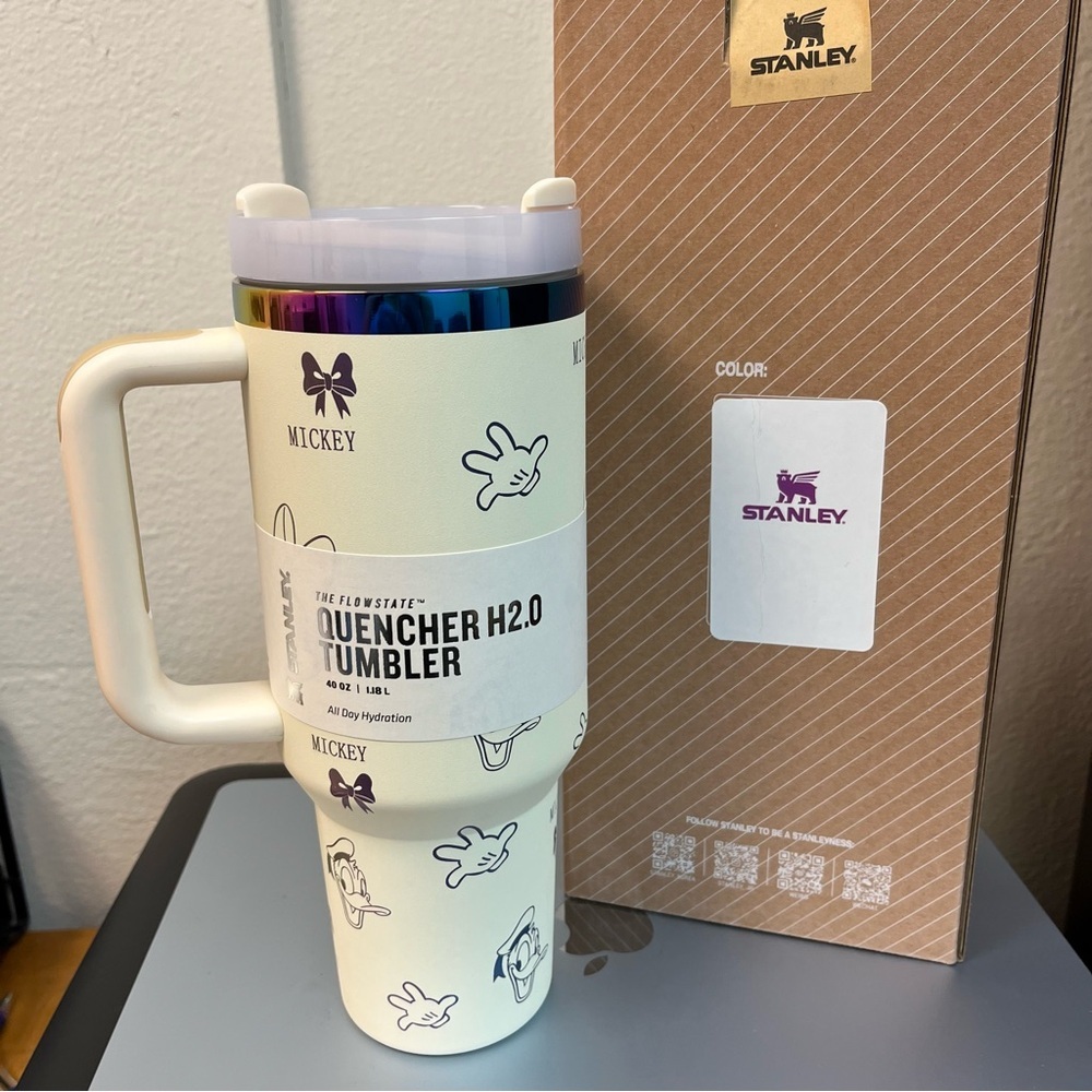 Stanley 40 oz Quencher H2.0 Disney Mickey Tumbler Beige New With Straw